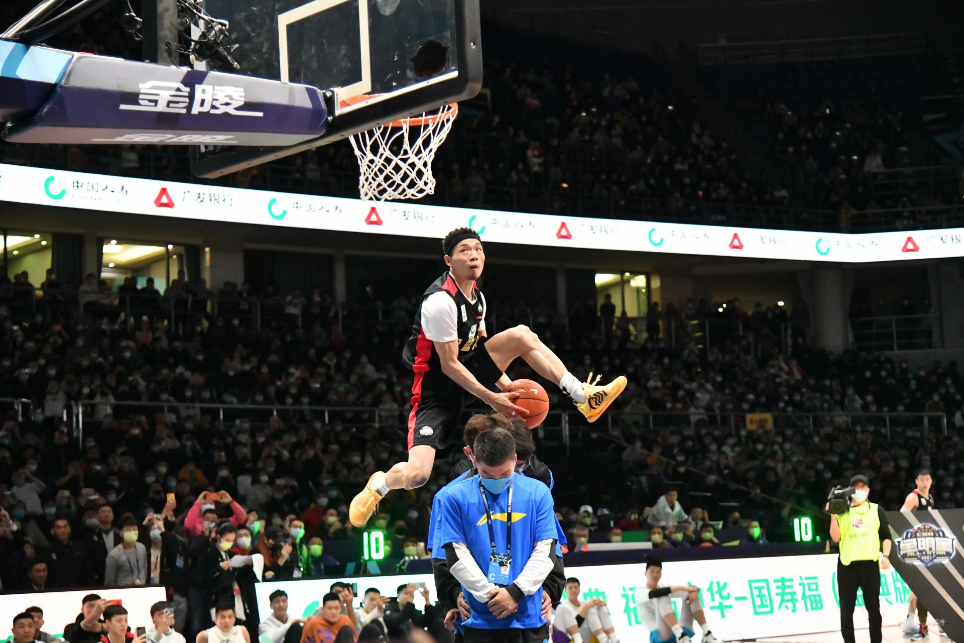 的防守反击 的防守反击